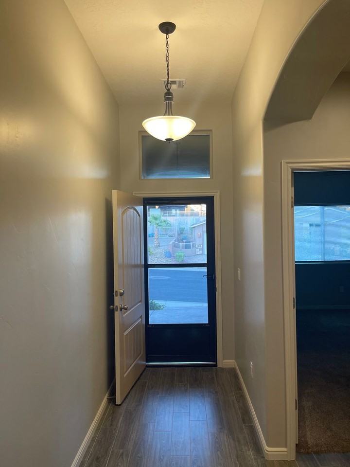 650 Dogwood Lane - Photo 5 of 28