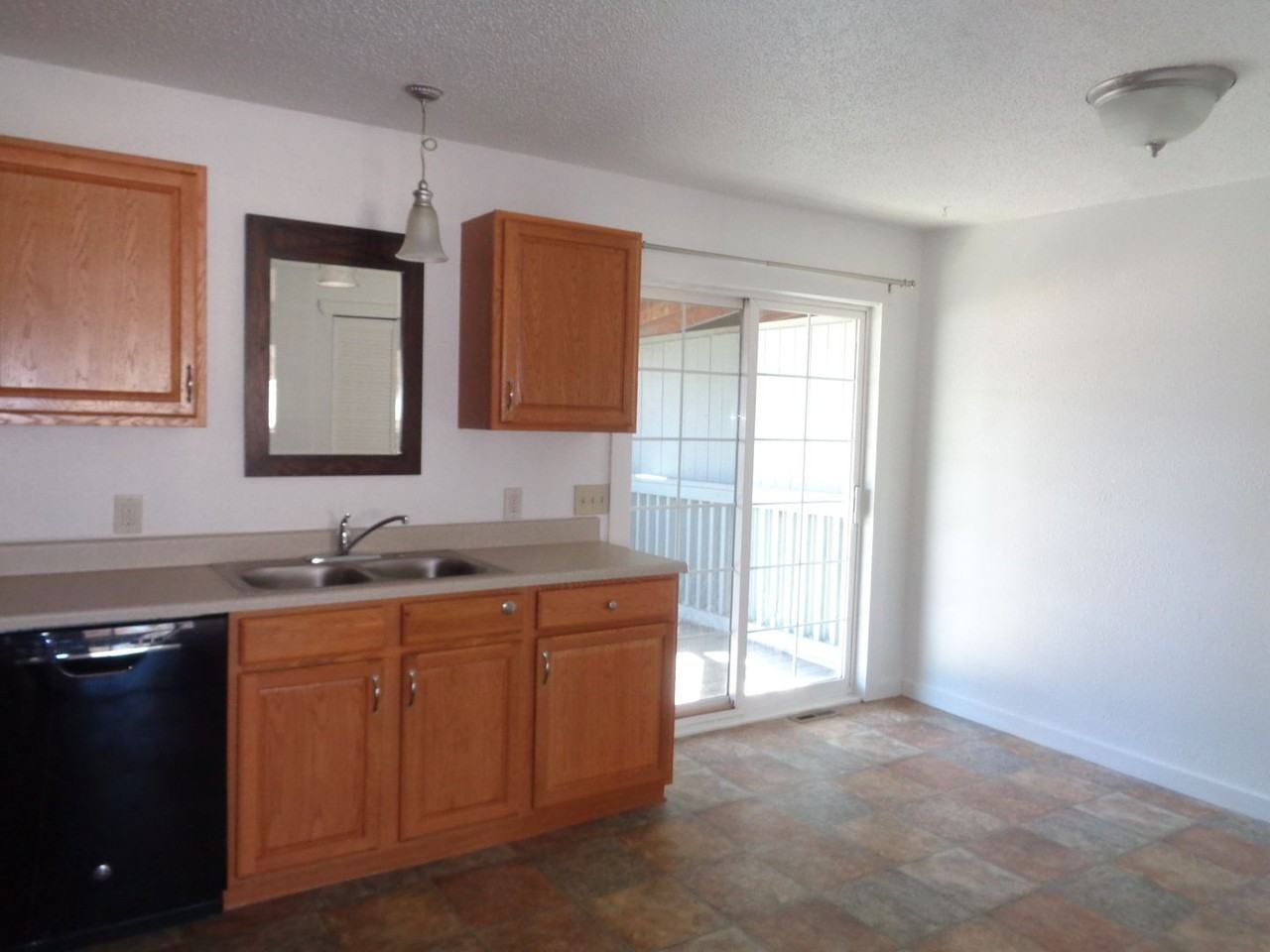 1068 Wiloma Drive - Photo 3 of 9