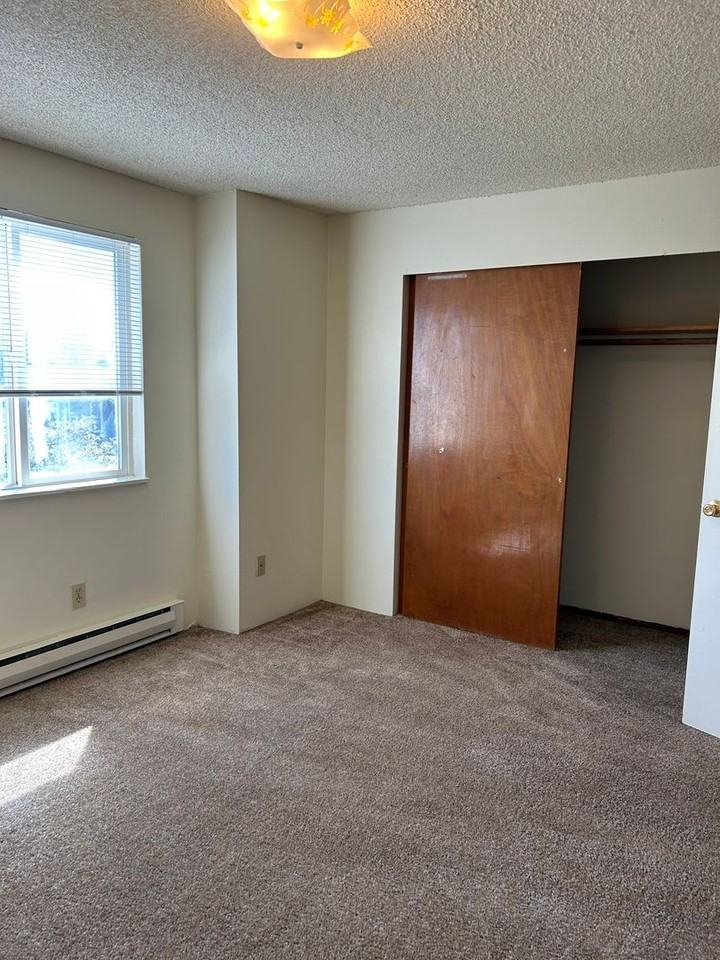 505 27th Ave Se #23 - Photo 7 of 11