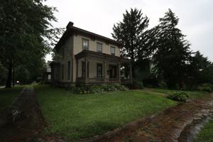 featured image of 1103 N 6th St