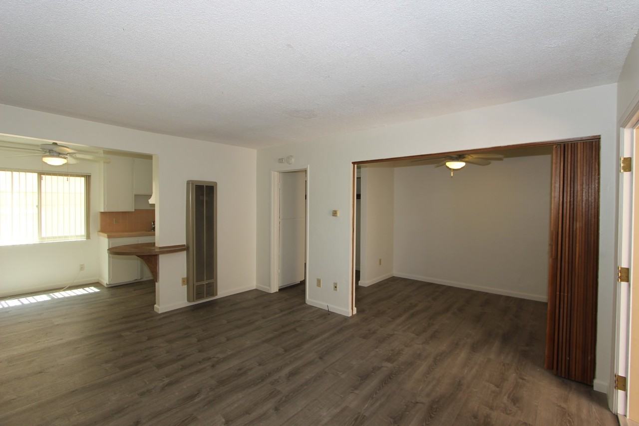 5260 La Jolla Mesa Dr - Photo 2 of 11