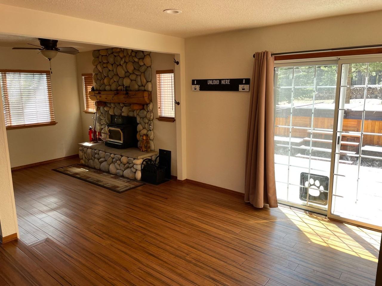 1865 Grizzly Mountain Dr - Photo 5 of 17