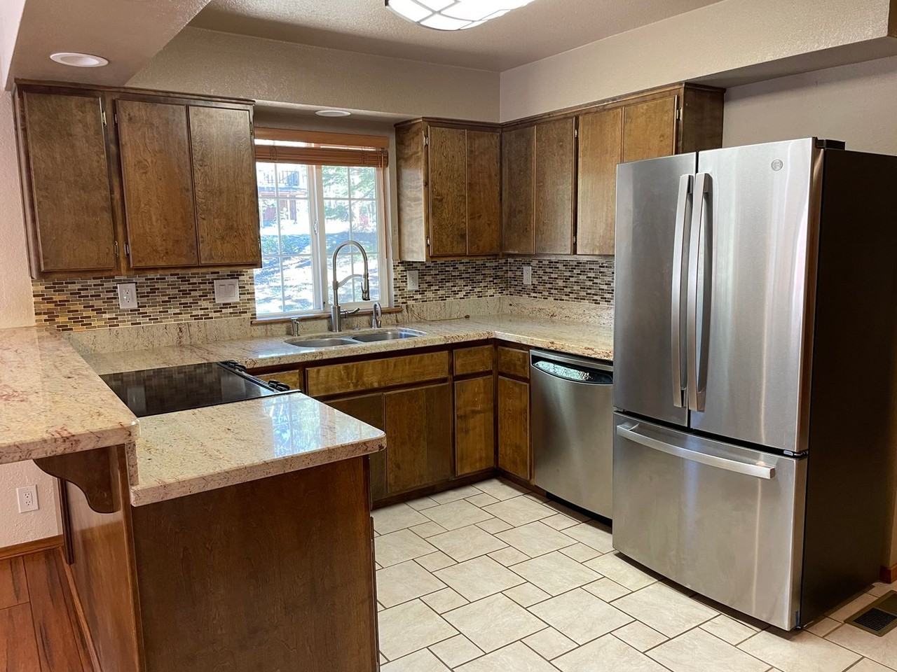 1865 Grizzly Mountain Dr - Photo 6 of 17