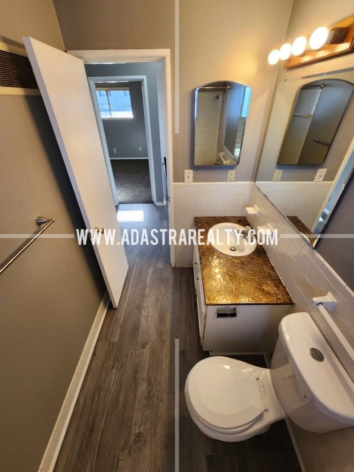 9415 Ballentine St - Photo 7 of 18