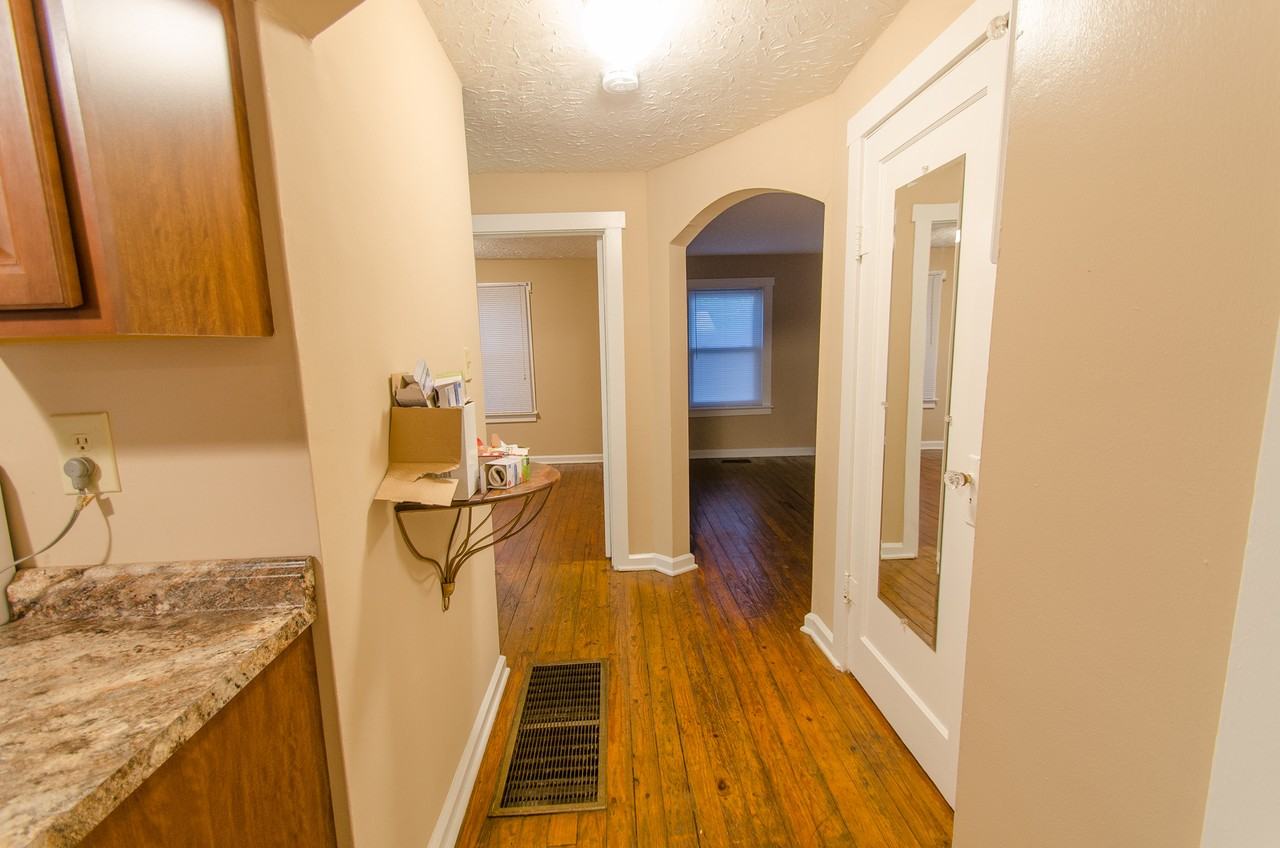 2331 East 7th Street - Photo 3 of 18