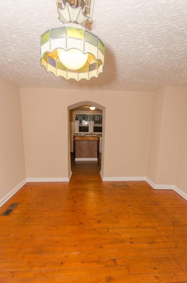 2331 East 7th Street - Photo 7 of 18