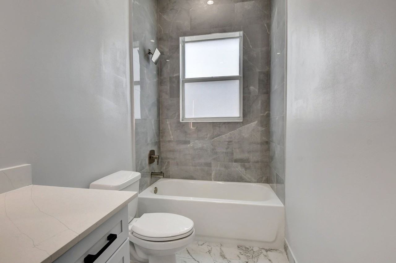 5001 Northwest 3rd Avenue - Photo 4 of 46