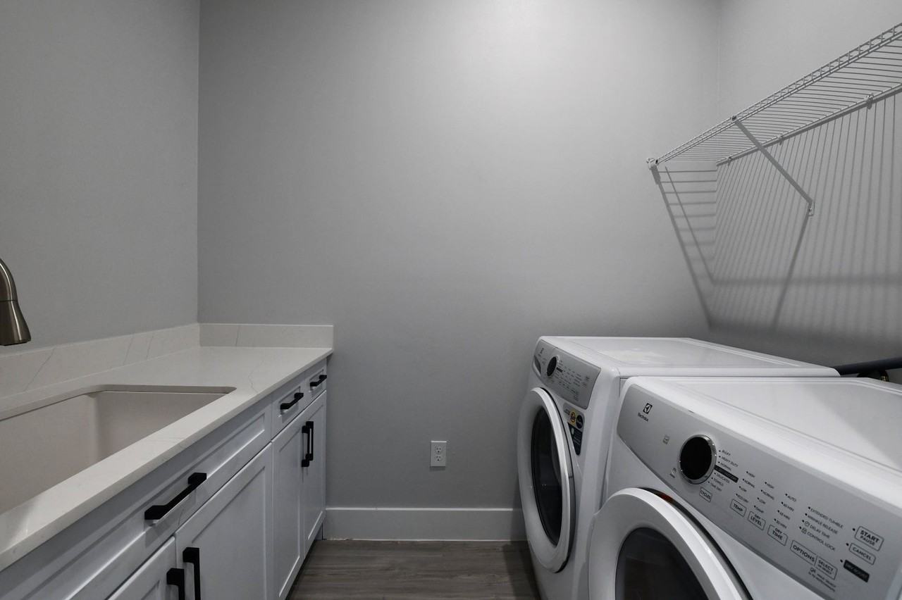 5001 Northwest 3rd Avenue - Photo 6 of 46