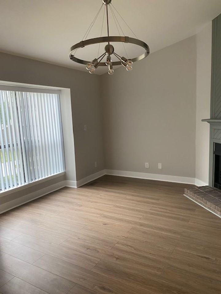 575 Countrytown Dr - Photo 3 of 19