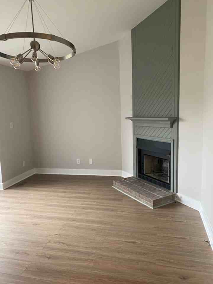 575 Countrytown Dr - Photo 2 of 19