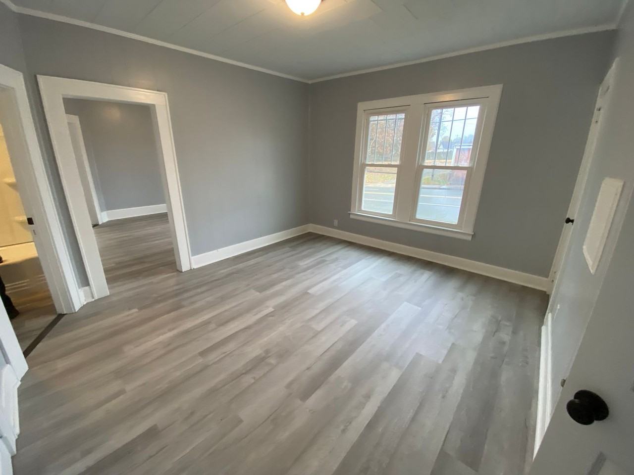 426 426 S. Beaumont Ave-B #B - Photo 2 of 11