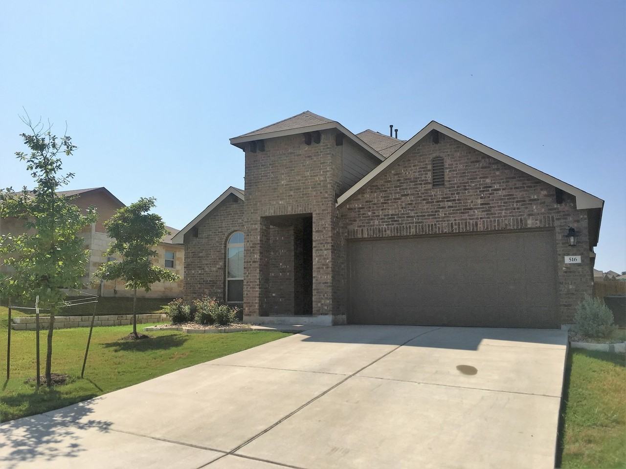 516 Tula Trl - Photo 2 of 12