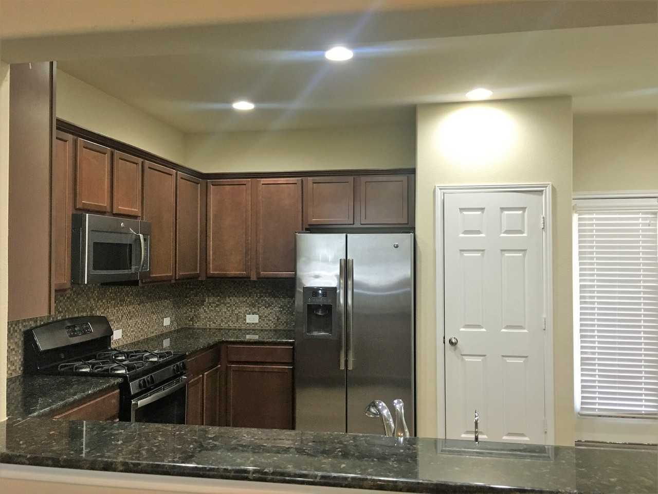 516 Tula Trl - Photo 5 of 12