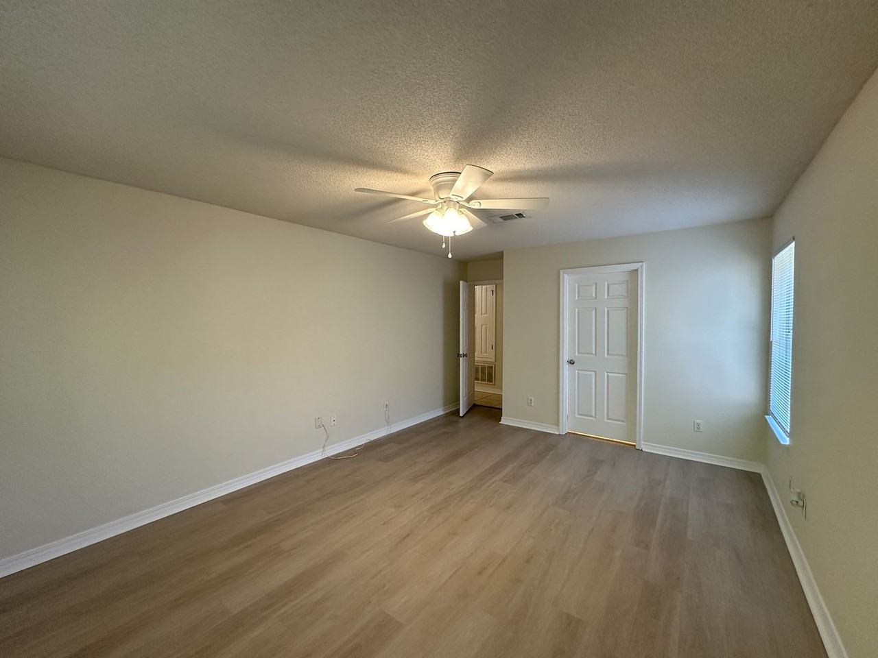 4012 Embers Lndg - Photo 7 of 20