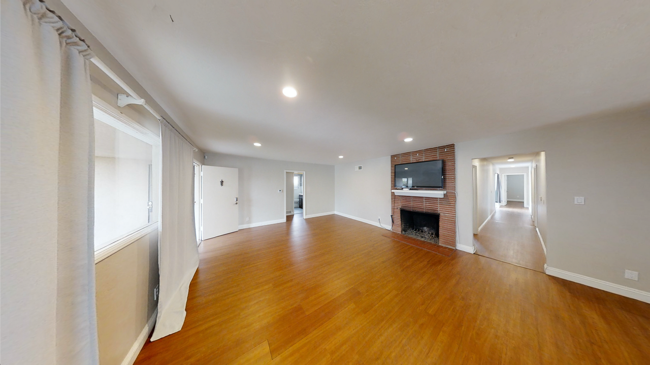 5532 Mary Lane Dr - Photo 5 of 26