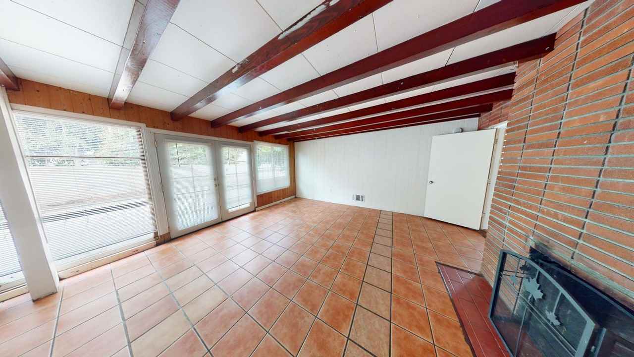 5053 College Avenue - Photo 4 of 23