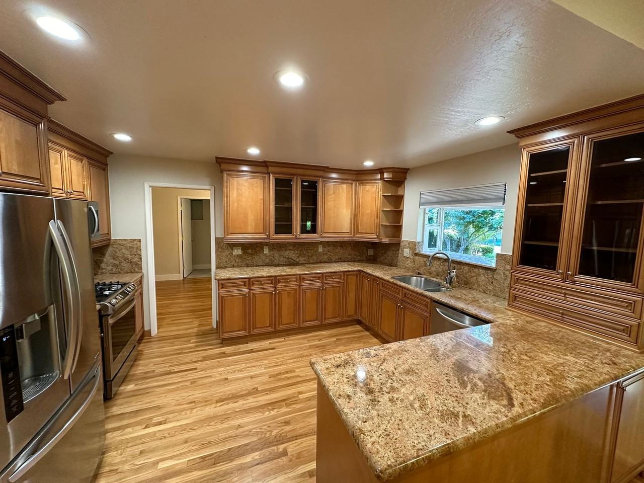 1 Garden Park Ct - Photo 6 of 30