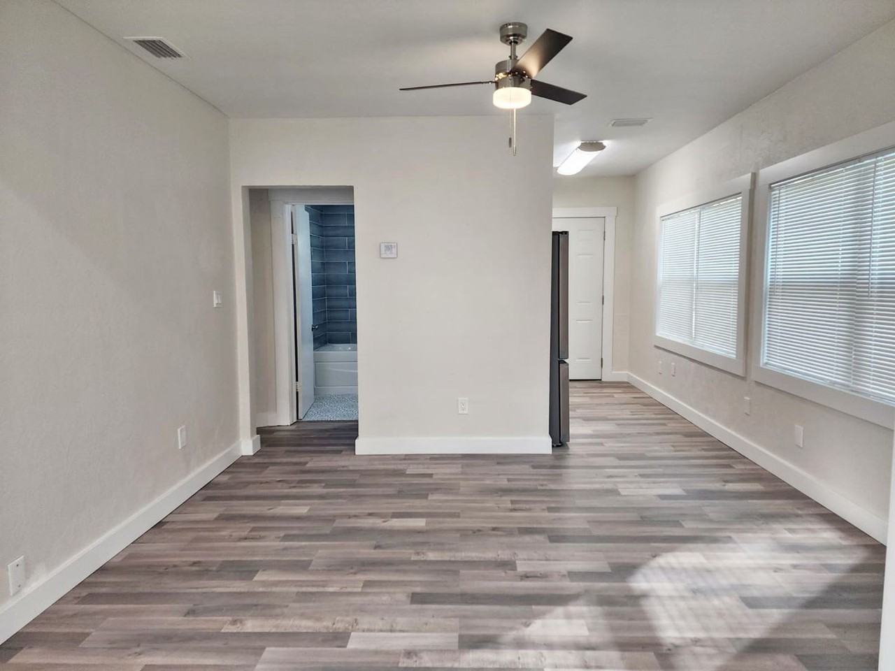 5121 Tangerine Ave S - Photo 4 of 30