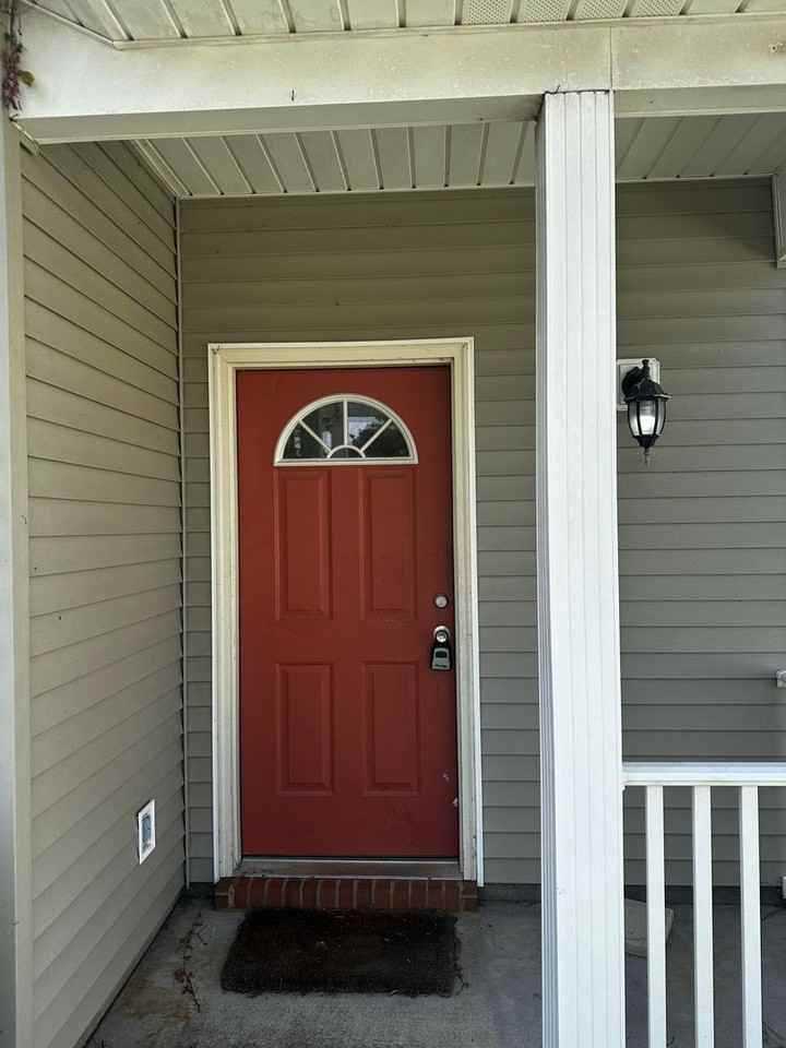 2205 Dorothy Ave - Photo 2 of 16