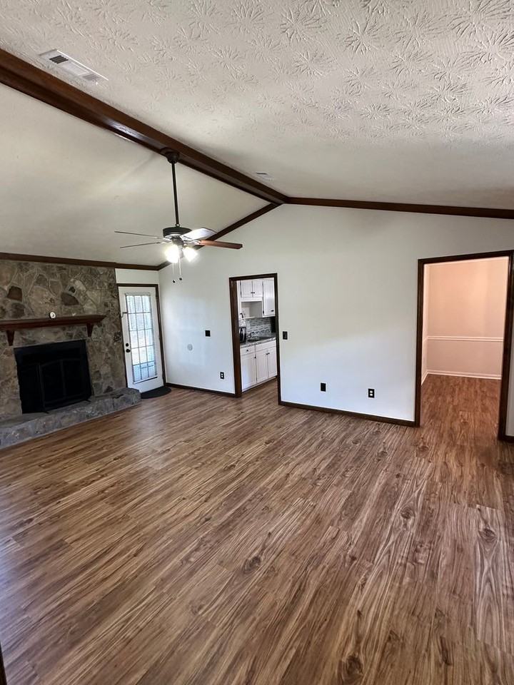 407 Ocean Ave - Photo 2 of 15