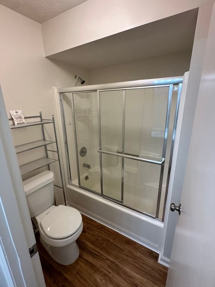 407 Ocean Ave - Photo 3 of 15