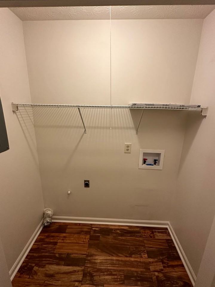 407 Ocean Ave - Photo 7 of 15