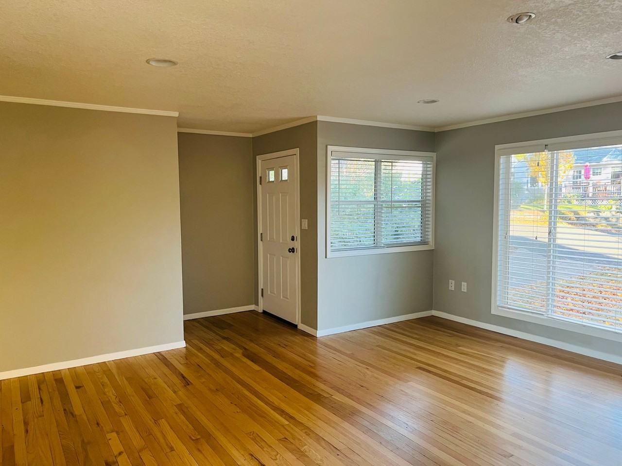 4118 Nw Fir St - Photo 6 of 50