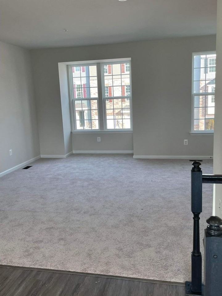 203 Chickaloon Pl - Photo 2 of 12