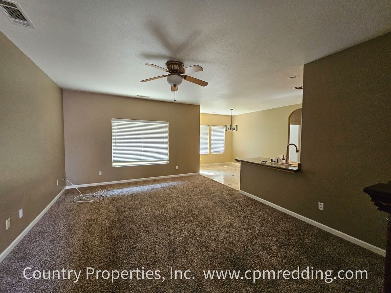 22655 N Marina Way - Photo 3 of 25