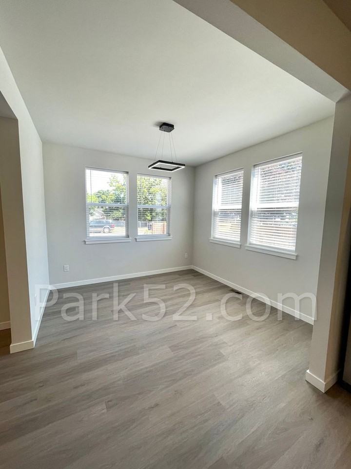 2346 S L St #A - Photo 7 of 25