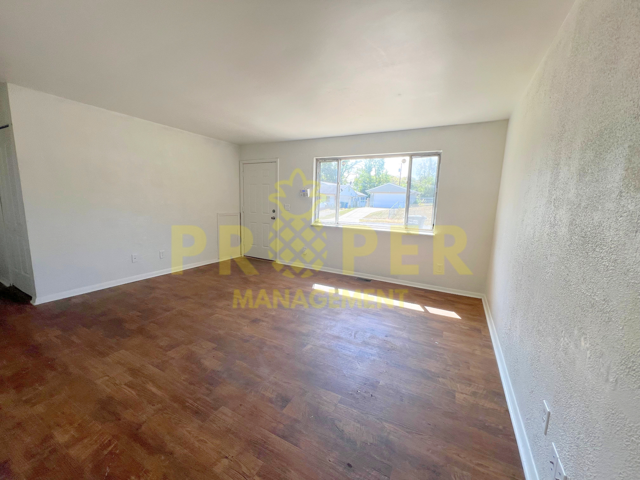 3457 Haberer Ave - Photo 2 of 11