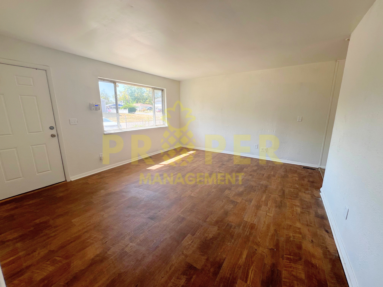 3457 Haberer Ave - Photo 3 of 11