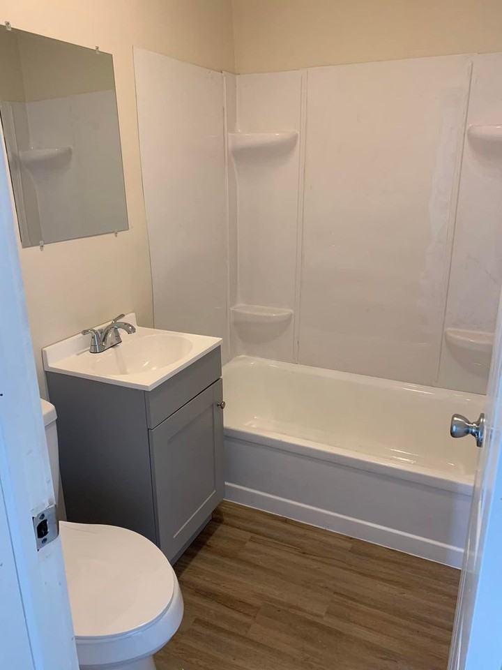 1116 East Gum Street - Photo 4 of 15