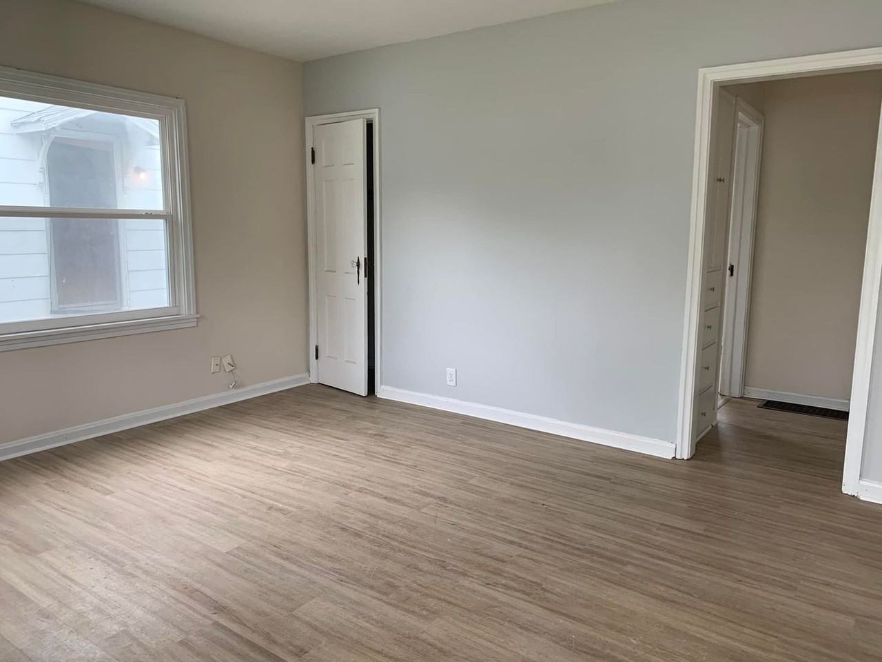 1116 East Gum Street - Photo 5 of 15