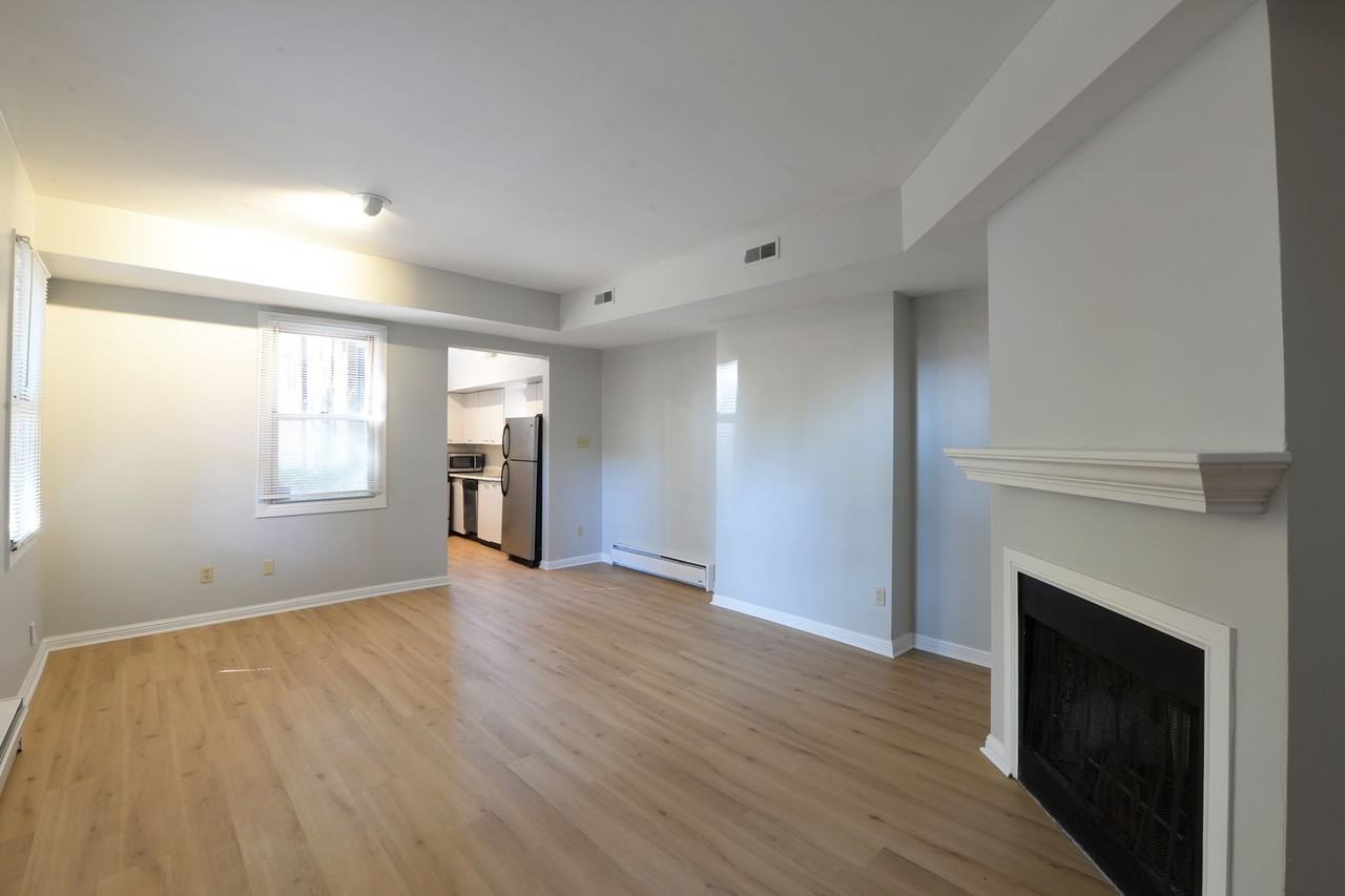 814B Russell Blvd - Photo 2 of 26