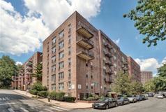 3725 Blackstone Avenue Unit 1D - Photo 1 of 1