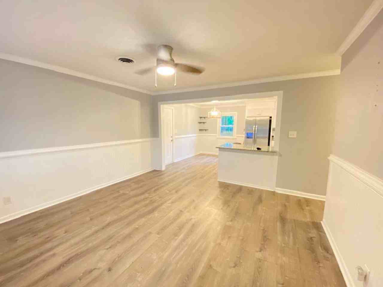 6601 Hudson Ave - Photo 3 of 22