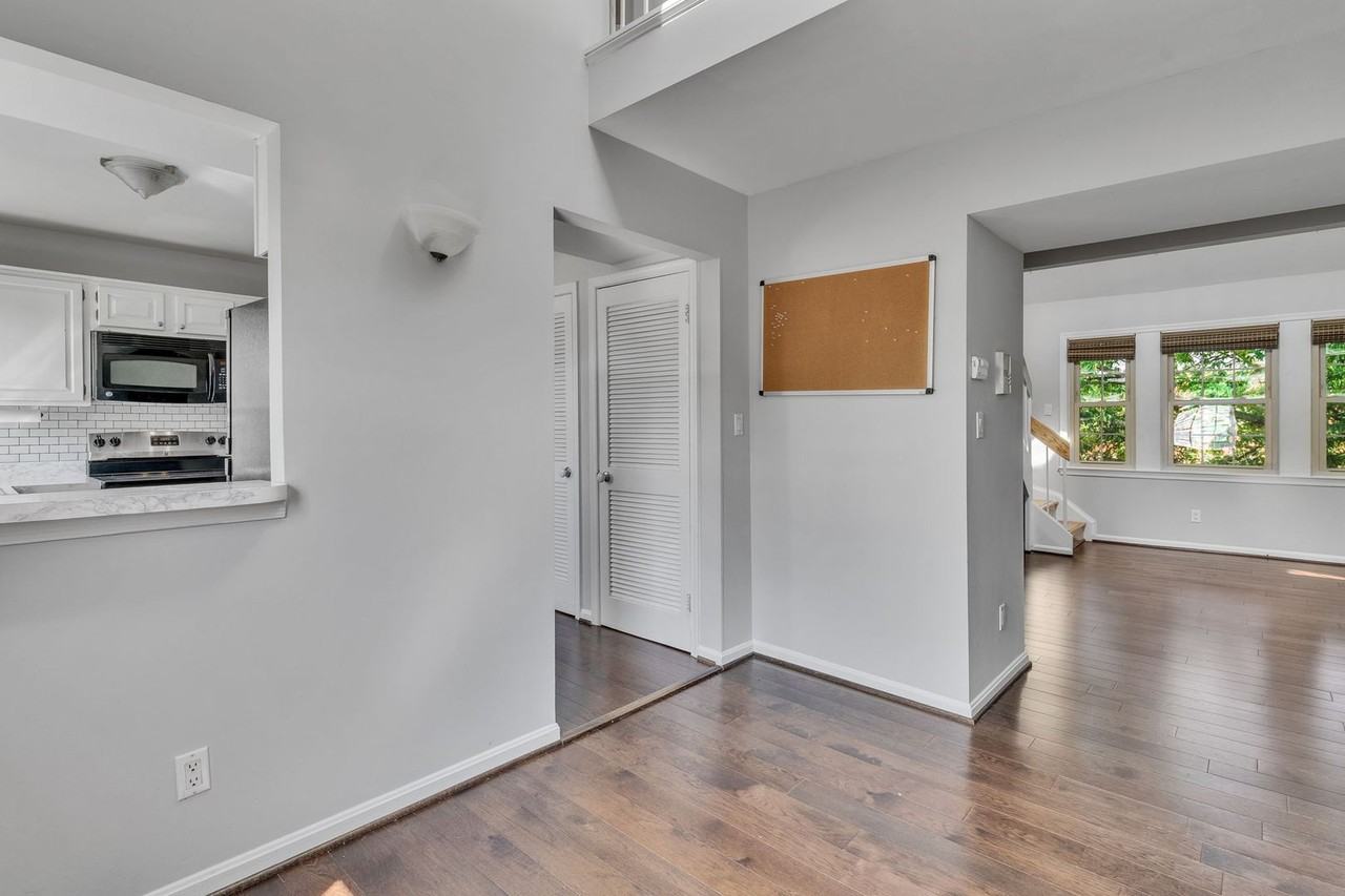 525 Bashford Ln #5 - Photo 7 of 23