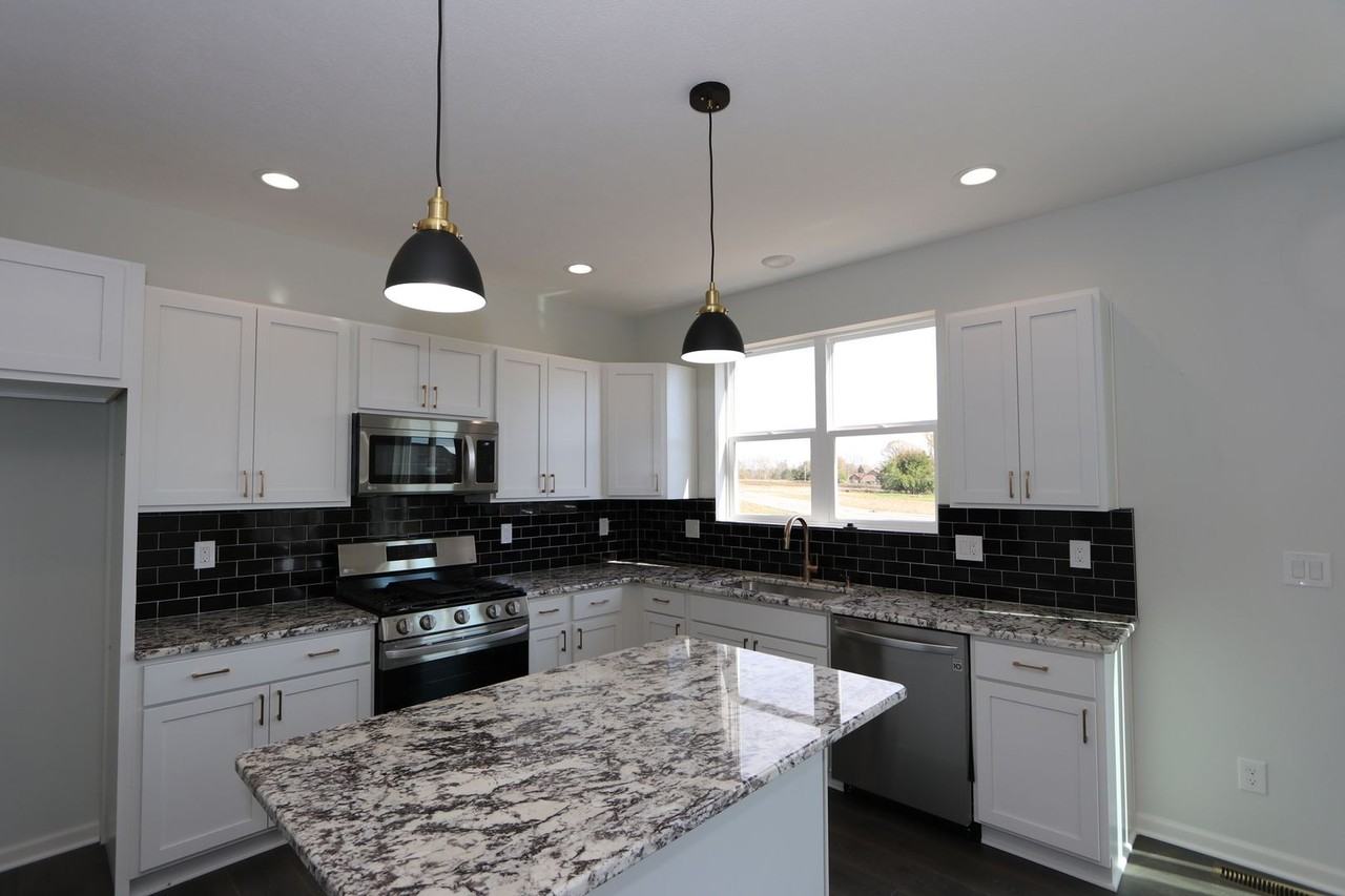 1894 Nightingale Dr - Photo 5 of 50