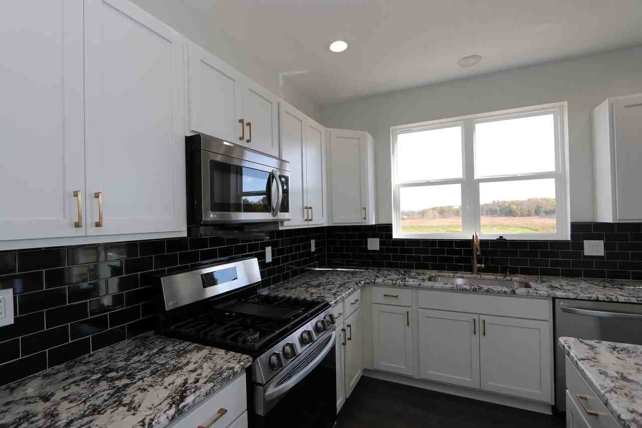 1894 Nightingale Dr - Photo 6 of 50