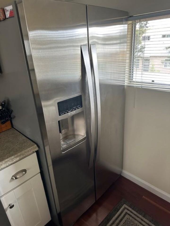 1846 9th St #5 - Photo 3 of 17
