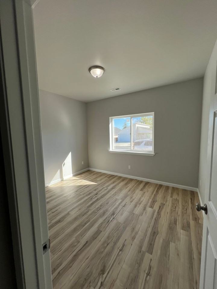 41 Fir St S - Photo 2 of 10