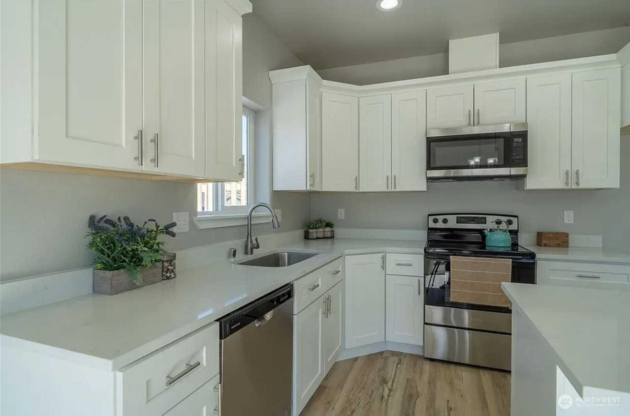 41 Fir St S - Photo 6 of 10