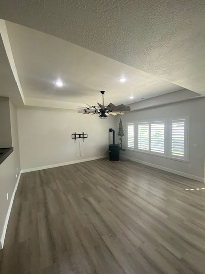 112 N Oxford Ln - Photo 4 of 22