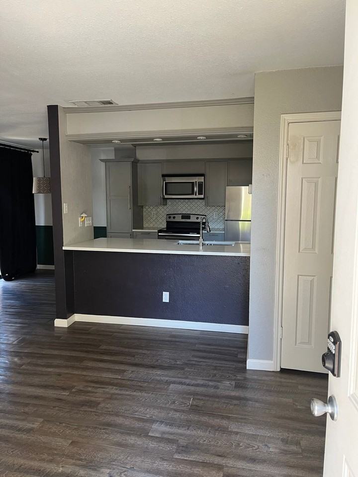 5616 Emerald Forest Dr - Photo 3 of 20