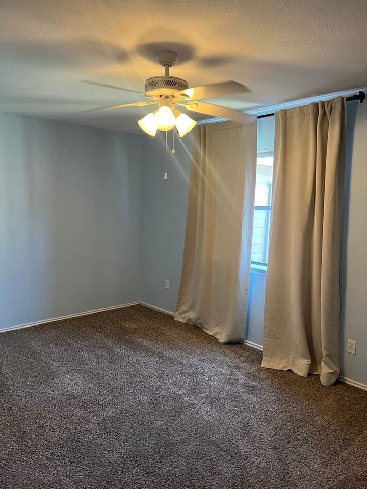 5616 Emerald Forest Dr - Photo 6 of 20