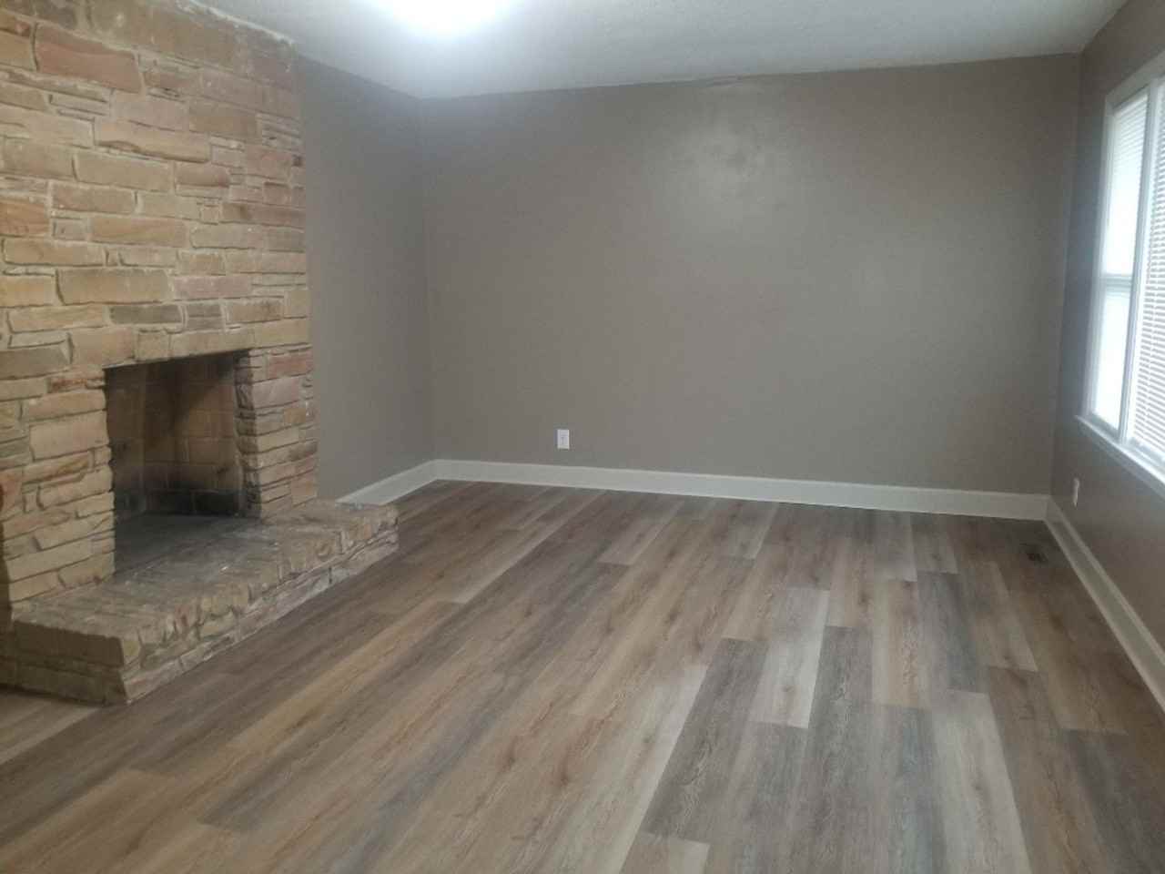 1309 S Slocumb St - Photo 3 of 21