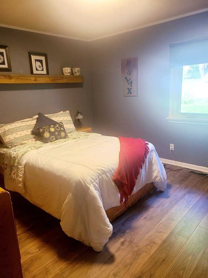 776221 Ontario 10 - Photo 3 of 9