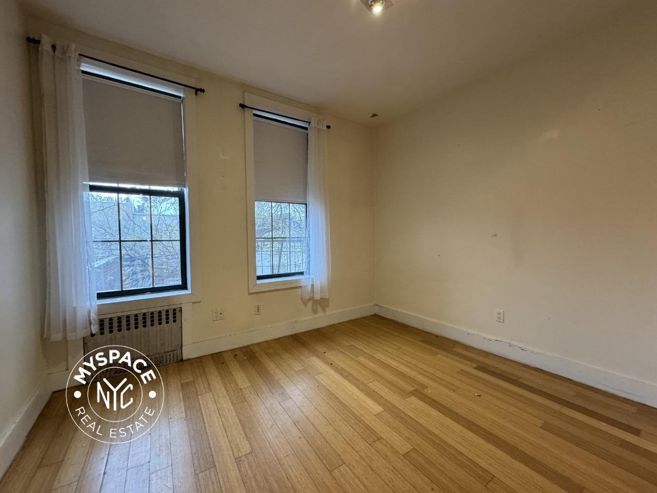 1287 Decatur St #3L - Photo 6 of 7