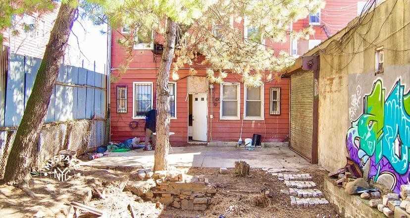 295 Maujer St #3L
